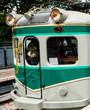 FGC pone en circulaci�n el hist�rico �Tren Granota� en la l�nea Barcelona-Vall�s
