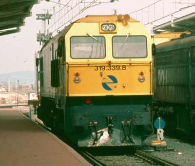 Locomotora 319 / 300