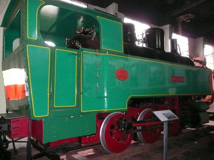 Locomotora de vapor de ancho m�trico "Pe�acastillo".