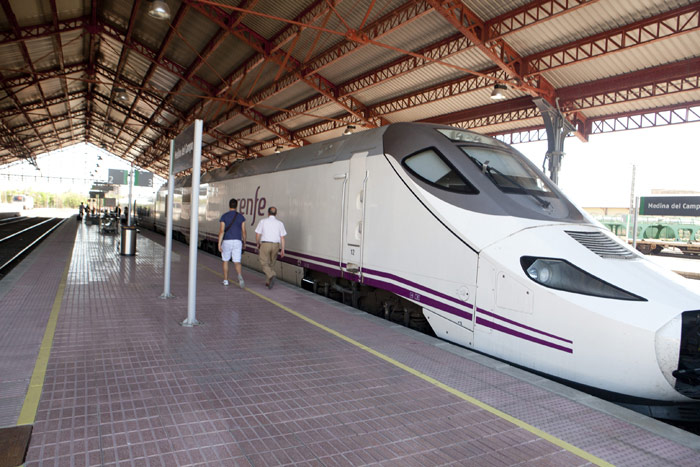 El Alvia llega a Medina del Campo, donde cambia de sentido 