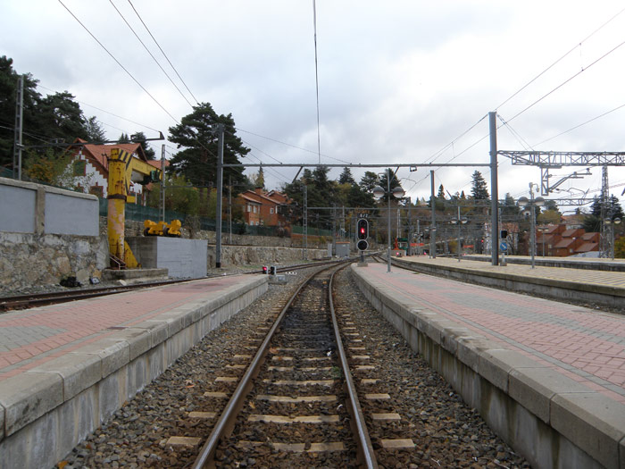 V�as de la estaci�n de Cercedilla