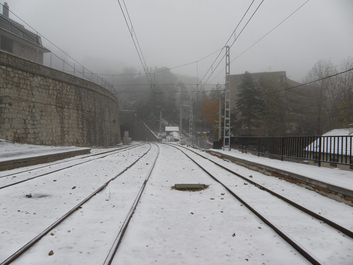 Salida del puerto de Navacerrada hacia Cotos