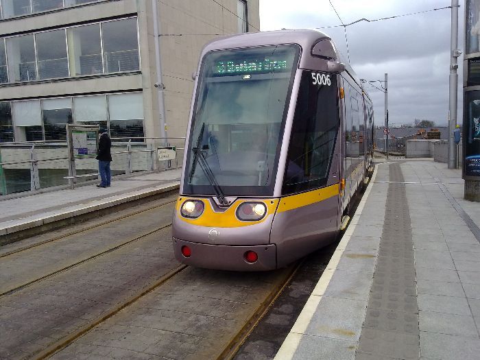 El material del Luas o metro ligero dublin�s es de Alstom