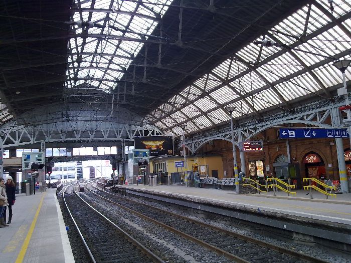 Marquesina de la estaci�n de Pearse