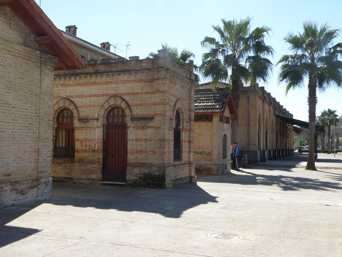 Urinario de la antigua estaci�n de Camas.