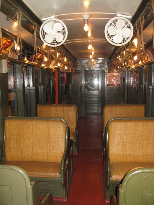 Ventiladores en el techo del tren