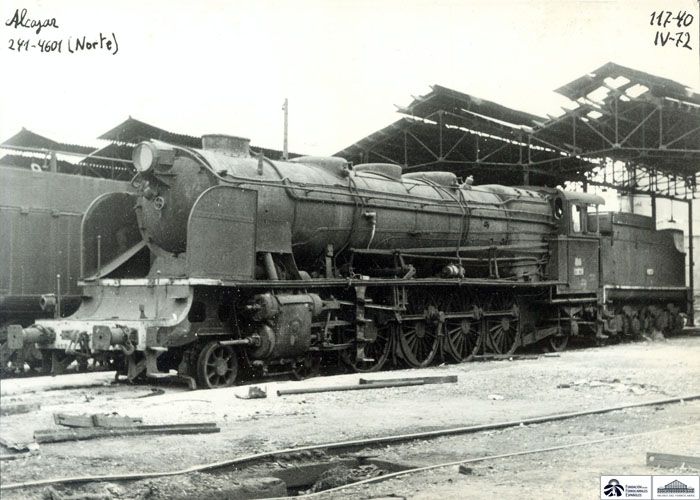 1972. Locomotora de vapor 241-4601, ex Compa��a de los Ferrocarriles del Norte. (1972) Foto Justo  Arenillas. Archivo Hist�rico Ferroviario.