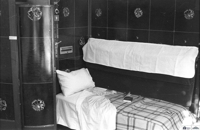 1980. Exposici�n de material m�vil de la Compa��a Internacional Wagons Lits en Madrid. (1980). Foto Juan Bautista Cabrera P�rez-Caballero. Archivo Hist�rico Ferroviario.