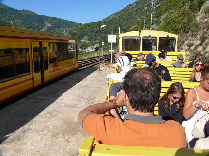 El tren, en la estaci�n de Olette-Canaveilles.