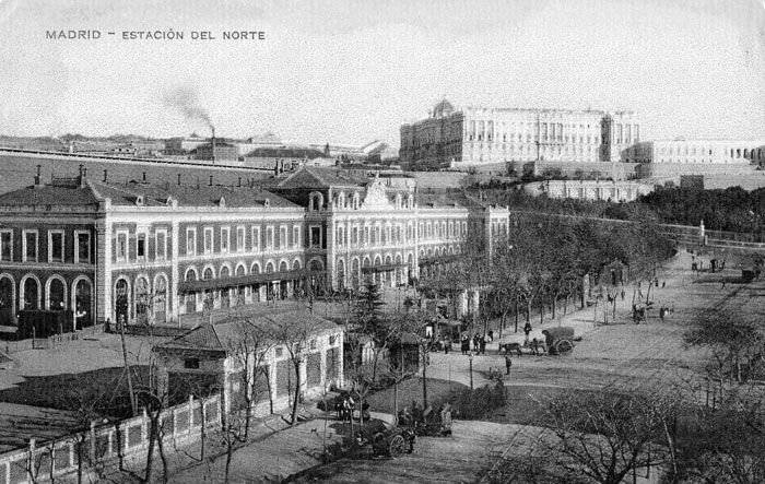 Tarjeta postal de la estaci�n definitiva del Norte en Madrid.