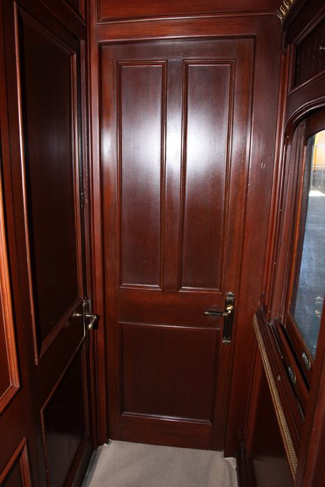 Puerta interior. Departamento sal�n. Foto Federico P�rez