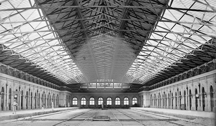 Interior de la estaci�n de Bilbao-Abando, en su momento, la mejor equipada en la red ferroviaria peninsular. Fotograf�a de J. Laurent, Patrimonio Hist�rico, Ministerio de Cultura