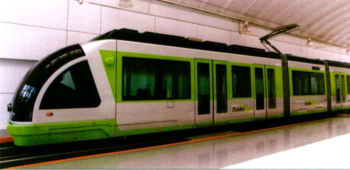 Tranv�a de Bilbao en pruebas en 2002.
