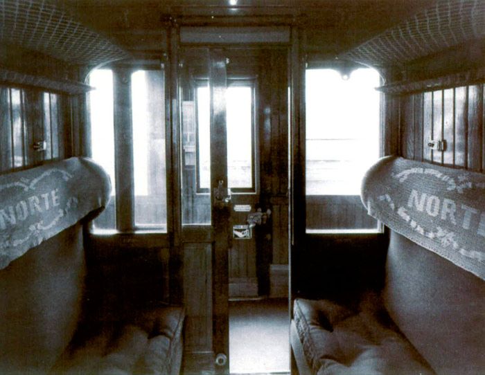Interior del coche butacas del tren real de la Compa��a del Norte (1902).