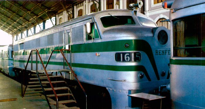 Locomotora serie 1600 retirada de servicio en 1978 y expuesta en el Museo de Delicias de Madrid.