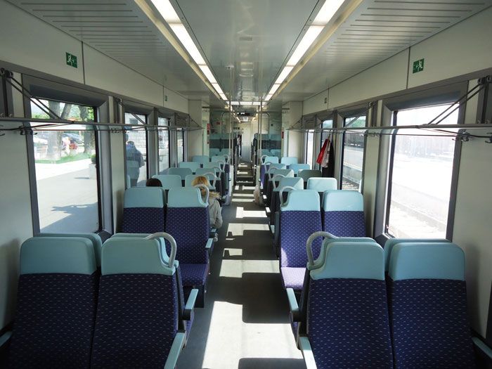 Interior de una unidad de CAF.