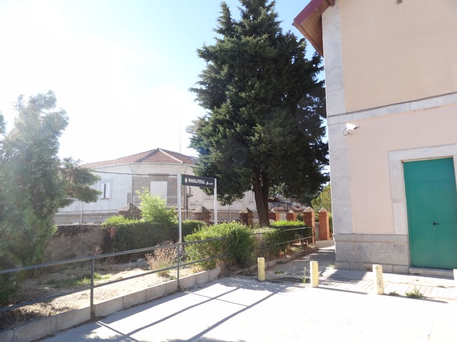Recinto de la estaci�n de Navalperal de Pinares (�vila)
