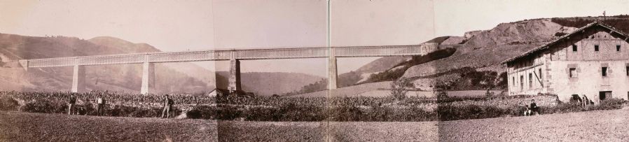Viaducto de Ormaiztegi. Fotograf�a de Jean Laurent. Archivo de la Biblioteca Nacional de Espa�a. Ministerio de Cultura.